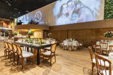 Event Furniture: Tailoring Rentals